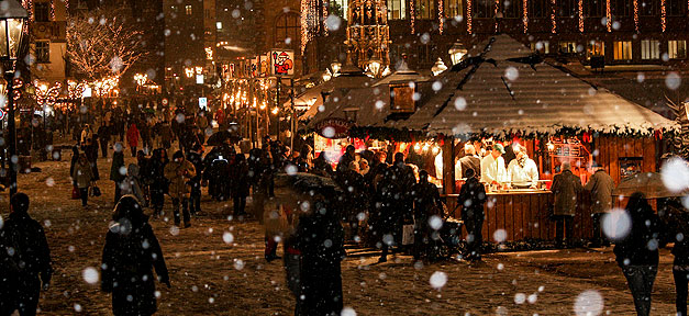 Weihnachten, Weihnachtsmarkt, Menschen, Winter, Schnee