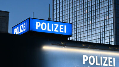 Polizei, Polizeiwache, Schild, Sicherheit, Polizist, Wand, Gebäude