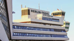 Berlin, Tegel, Flughafen, Flüchtlingsheim, Flüchtlingsunterkunft, Gebäude