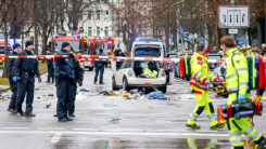 Auto, Anschlag, Polizei, Demonstration, Demo, Afghane, Asylbewerber