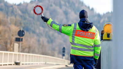 Polizei, Polizeikontrolle, Racial Profiling, Grenze, Grenzkontrolle